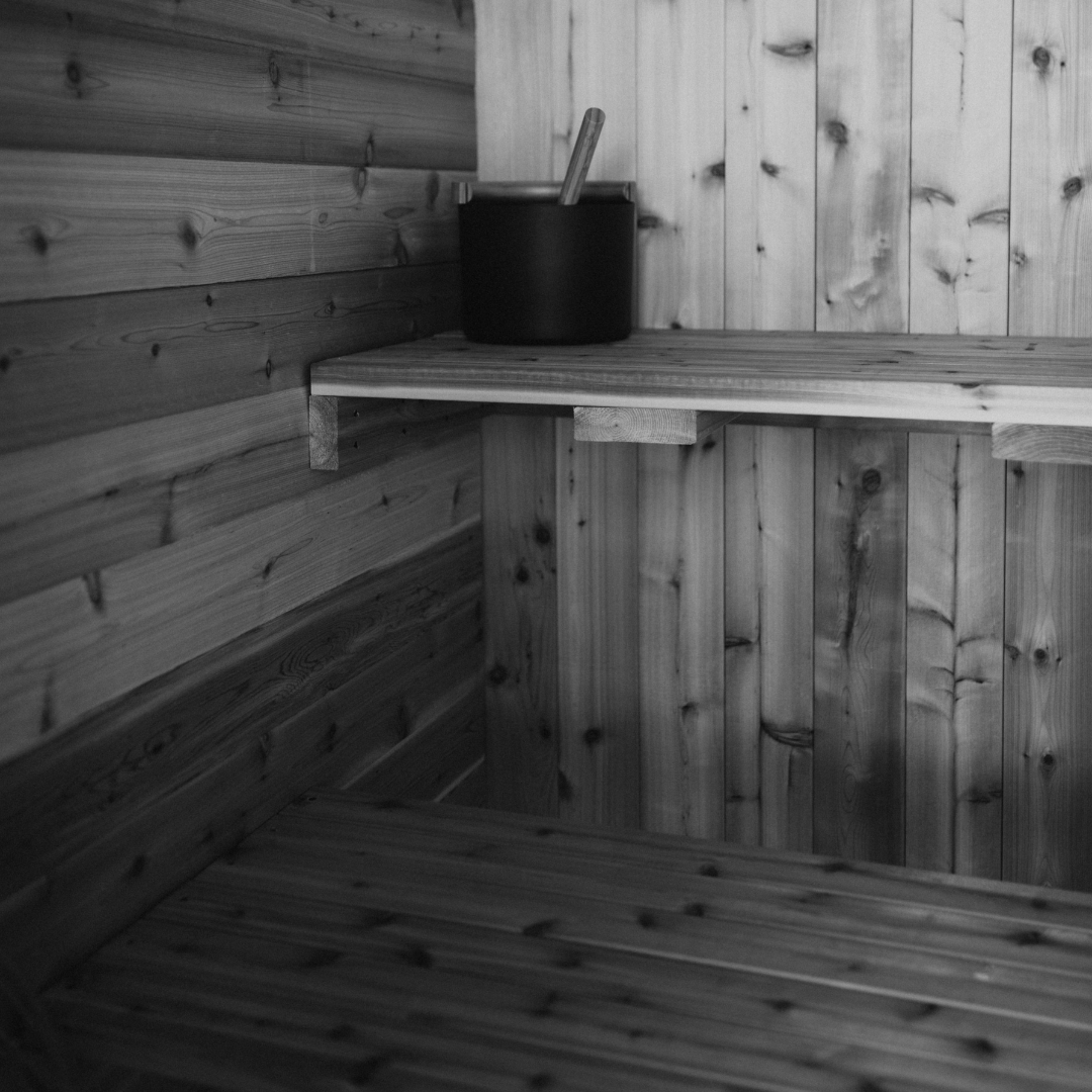 Sweat Kingdom Sweat Pod Blackout Edition sauna cedar detail